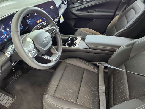 New 2025 Chevrolet Blazer EV LT w/ Midnight/Sport Edition image 9