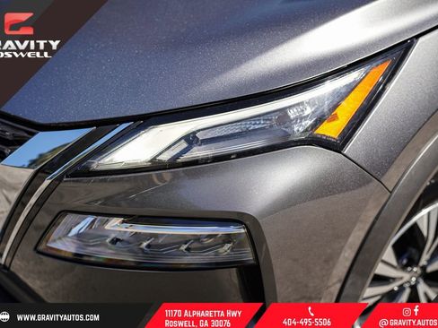 Used 2021 Nissan Rogue SV image 4