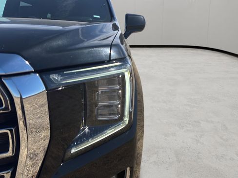 Used 2024 GMC Yukon SLT AWD/4WD image 11