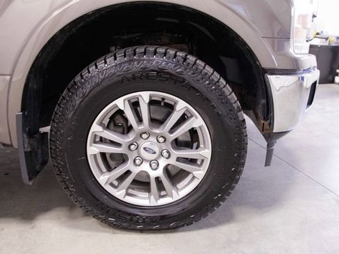 Used 2018 Ford F150 Lariat AWD/4WD image 11