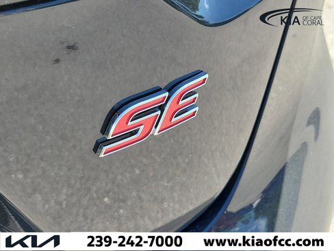 Used 2026 Toyota Corolla SE w/ SE Package FWD image 11