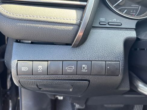 Used 2021 Toyota Camry SE w/ Carpet Mat Package (TMS) image 13