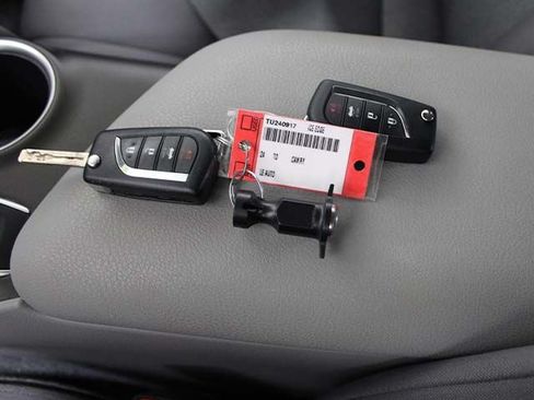 Certified 2024 Toyota Camry LE FWD image 18