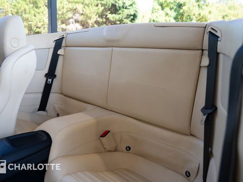 Used 2011 Ferrari California image 21