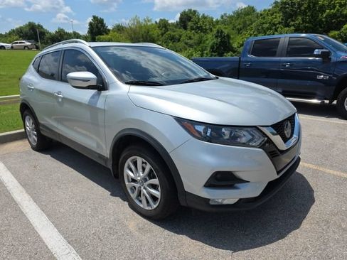 Used 2021 Nissan Rogue Sport SV FWD image 7