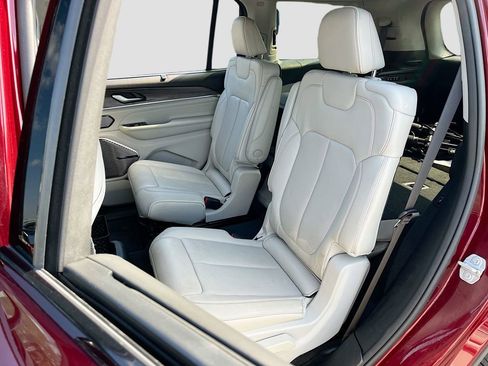 Certified 2022 Jeep Grand Cherokee L Overland w/ Advanced Protech Group III image 26