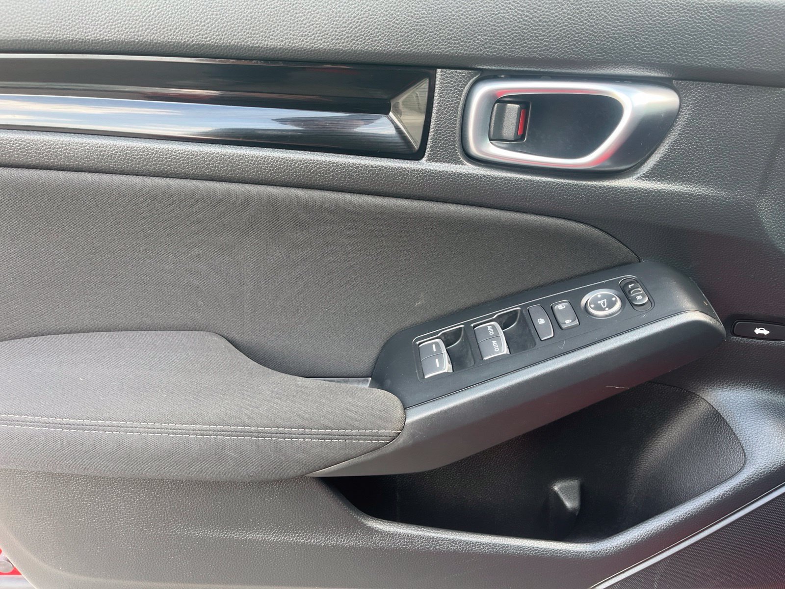 Used 2025 Honda Civic Sport image 18