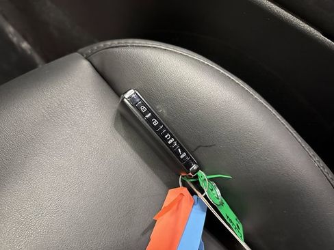 Used 2024 MAZDA MAZDA3 s image 23