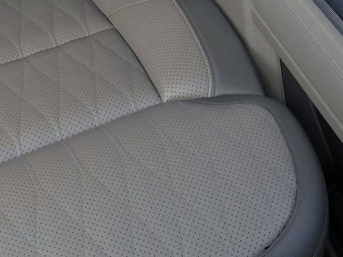 New 2026 Ford F450 Platinum w/ Platinum Plus Package image 17