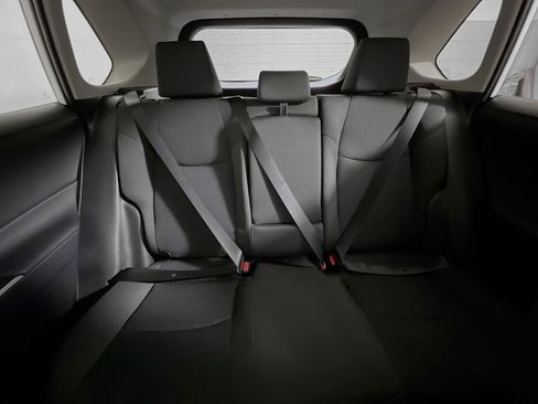 Used 2025 Toyota RAV4 LE image 32