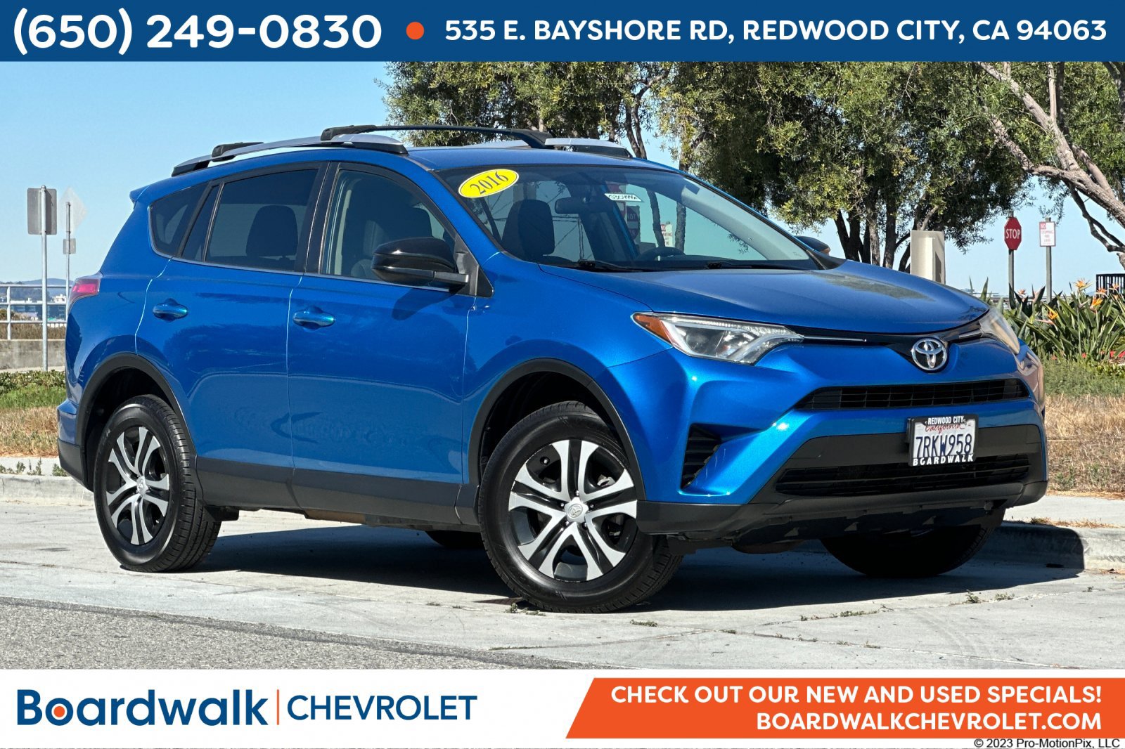 Used 2016 Toyota RAV4 LE FWD image 1