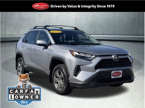 Used 2025 Toyota RAV4 LE image 1
