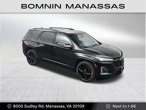 Used 2023 Chevrolet Traverse Premier w/ Redline Edition image 26