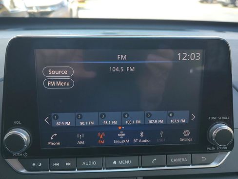 Used 2021 Nissan Altima 2.5 SV image 8