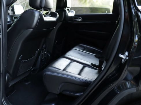 Used 2019 Jeep Grand Cherokee Limited AWD/4WD image 28
