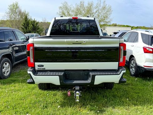 Certified 2025 Ford F350 4x4 Crew Cab Super Duty image 6
