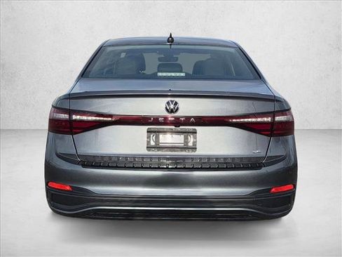 New 2026 Volkswagen Jetta SE image 8