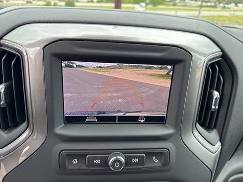 Used 2024 Chevrolet Silverado 2500 Custom w/ Custom Value Package AWD/4WD image 31