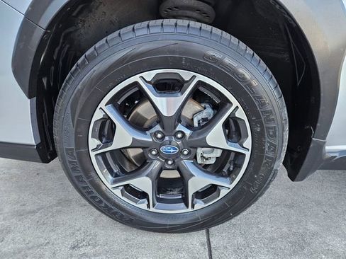 Used 2020 Subaru Crosstrek 2.0i Premium w/ Popular Package #2 AWD/4WD image 9