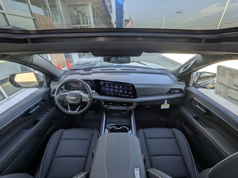 New 2026 Chevrolet Suburban Premier w/ Sun And Tow Package image 19