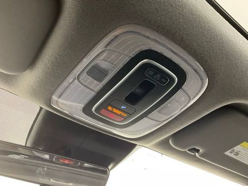 Used 2025 Hyundai Elantra SEL FWD image 23
