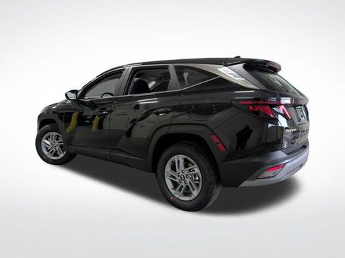 New 2026 Hyundai Tucson SE image 3