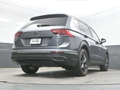 Used 2023 Volkswagen Tiguan SE AWD/4WD image 41