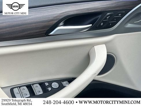 Used 2021 BMW X4 xDrive30i w/ Premium Package AWD/4WD image 19