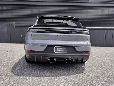 Certified 2024 Porsche Cayenne Turbo GT AWD/4WD image 9