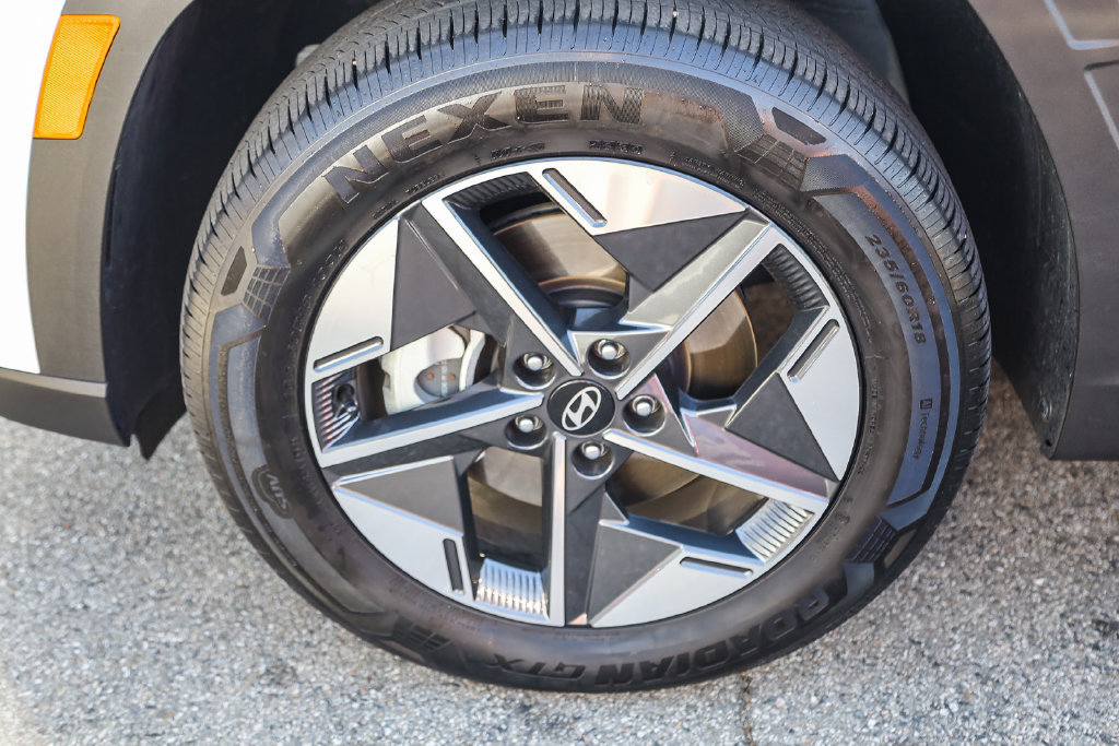 Used 2025 Hyundai Tucson SEL AWD/4WD image 9