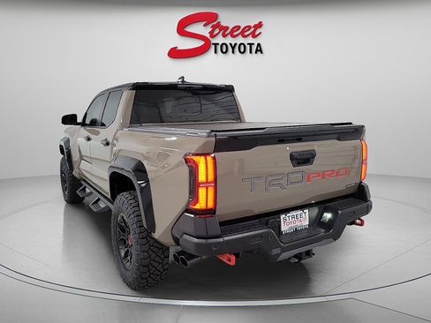 Used 2025 Toyota Tacoma 4x4 Double Cab Hybrid image 2