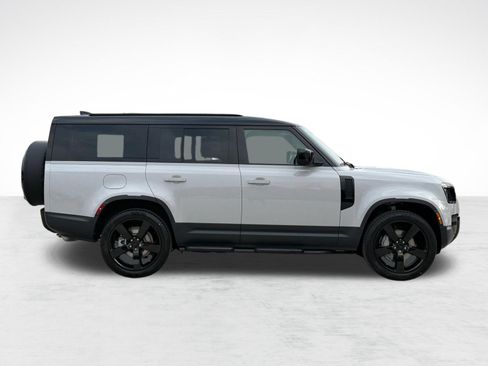 Used 2026 Land Rover Defender 130 S AWD/4WD image 8