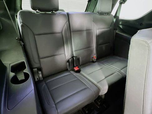 Used 2025 Chevrolet Tahoe LT image 27