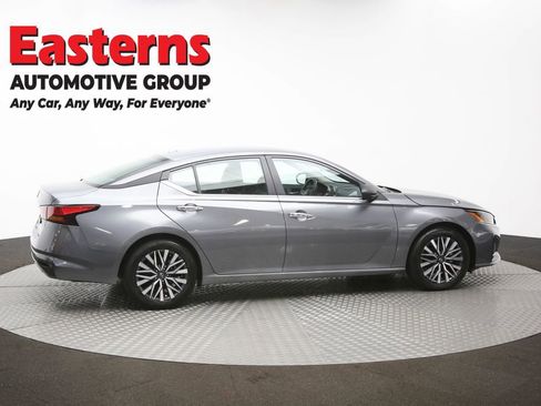 Used 2025 Nissan Altima 2.5 SV image 43