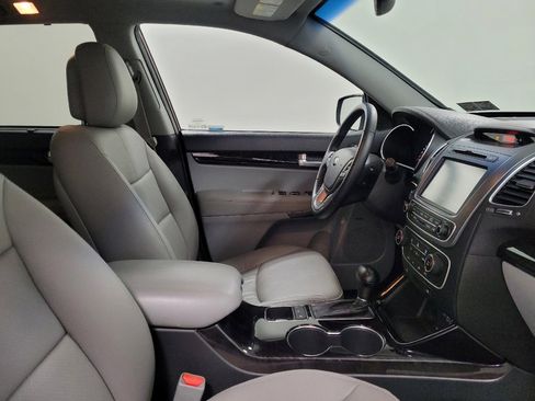 Used 2014 Kia Sorento SX image 21