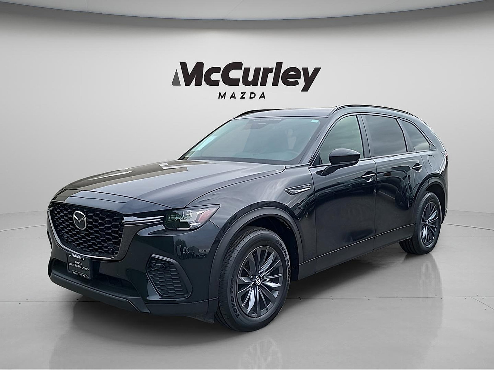 Certified 2025 MAZDA CX-70 3.3 Turbo w/ Preferred Package AWD/4WD image 3