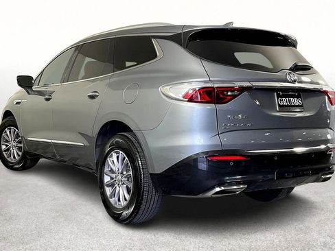 Used 2024 Buick Enclave Premium image 17
