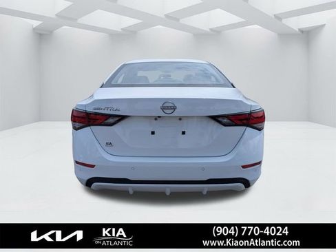 Used 2024 Nissan Sentra S image 4