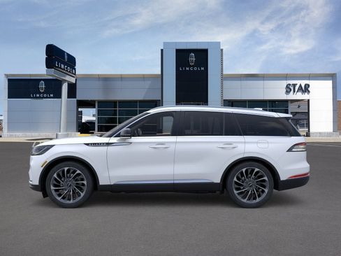 New 2026 Lincoln Aviator Reserve AWD/4WD image 3