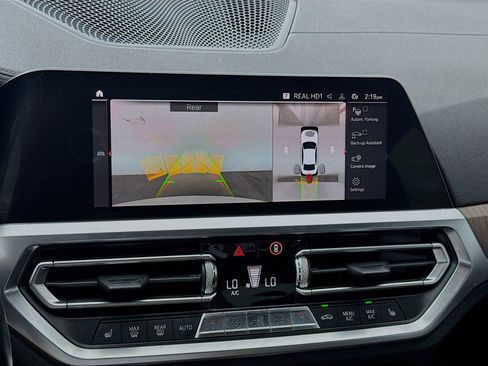 Used 2019 BMW 330i Sedan w/ M Sport Package image 10