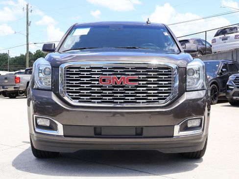 Used 2019 GMC Yukon XL Denali w/ Open Road Package AWD/4WD image 10