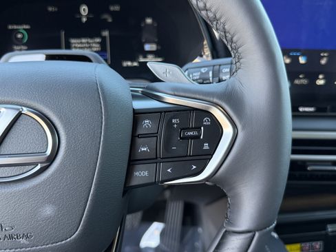 New 2026 Lexus RX 350h AWD/4WD image 24