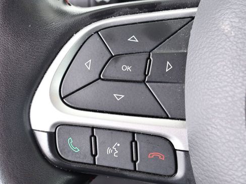 Used 2019 Jeep Compass Trailhawk image 33