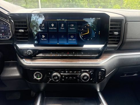 Used 2022 Chevrolet Silverado 1500 LT Trail Boss w/ Protection Package AWD/4WD image 18