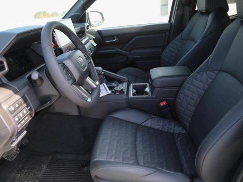 New 2026 Toyota Tacoma TRD Off-Road AWD/4WD image 19