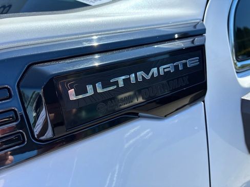 Used 2024 GMC Sierra 2500 Denali Ultimate AWD/4WD image 14