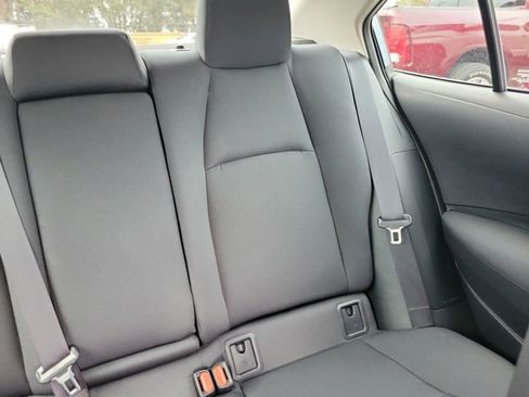 Used 2022 Toyota Corolla LE image 6