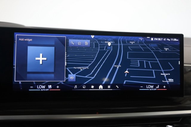 Used 2024 BMW X7 xDrive40i AWD/4WD image 32