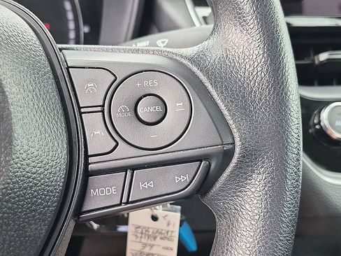 Used 2026 Toyota Corolla LE FWD image 18