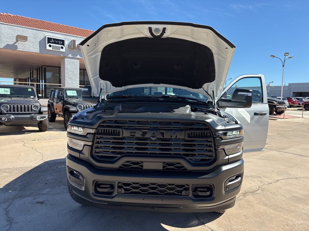 New 2026 RAM 3500 Tradesman AWD/4WD image 50